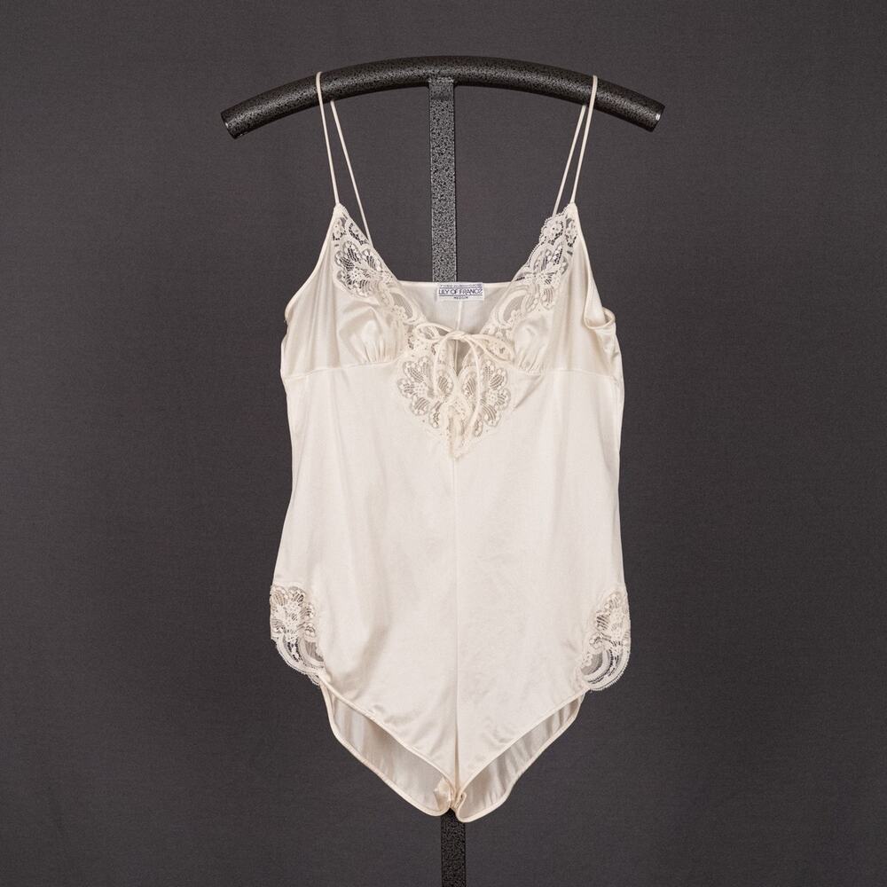Vintage Lily of France Satin Lace Bodysuit Lingerie MEDIUM Ivory Cream USA Union